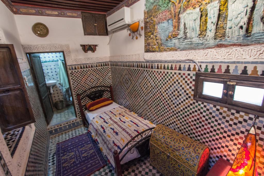 Dar Chourouk Hotel Фес Стая снимка