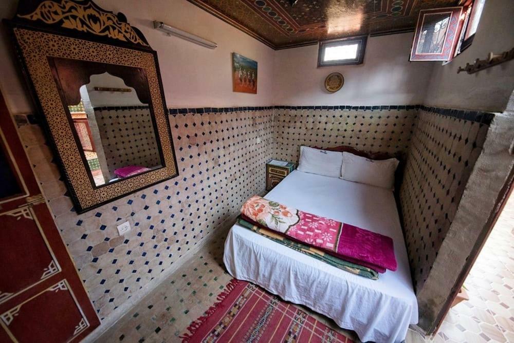 Dar Chourouk Hotel Фес Екстериор снимка