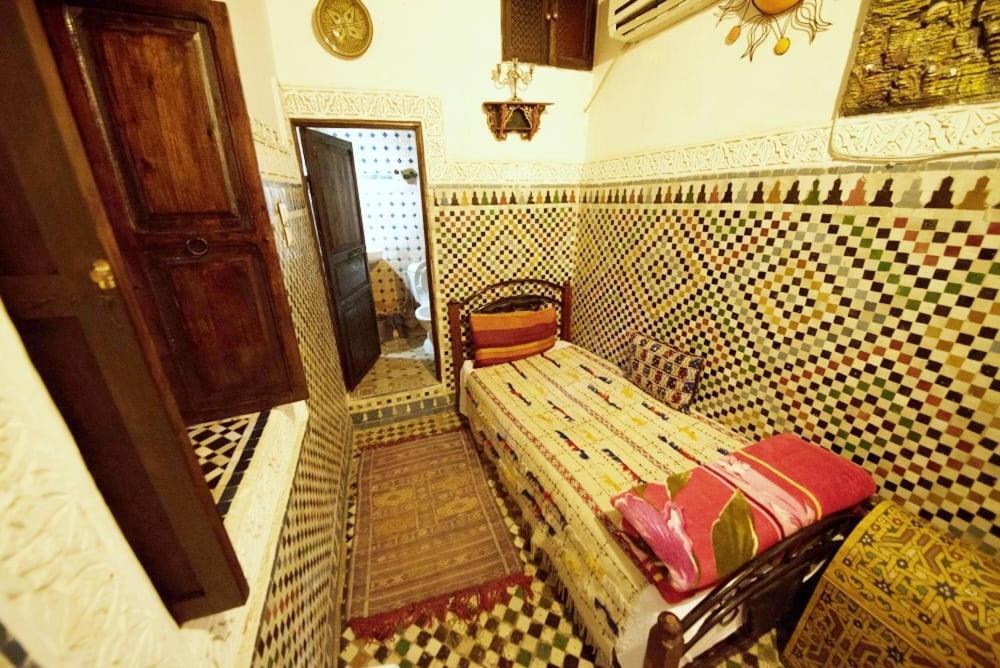 Dar Chourouk Hotel Фес Екстериор снимка
